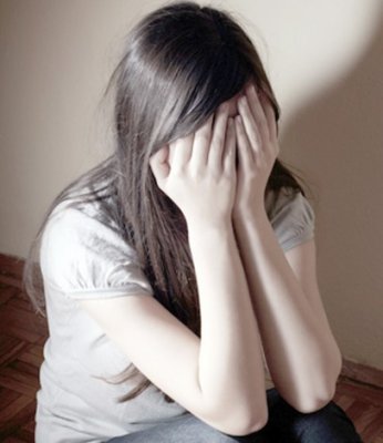 Şocant: Fetiţă de 6 ani, agresată sexual de un băiat de 14 ani